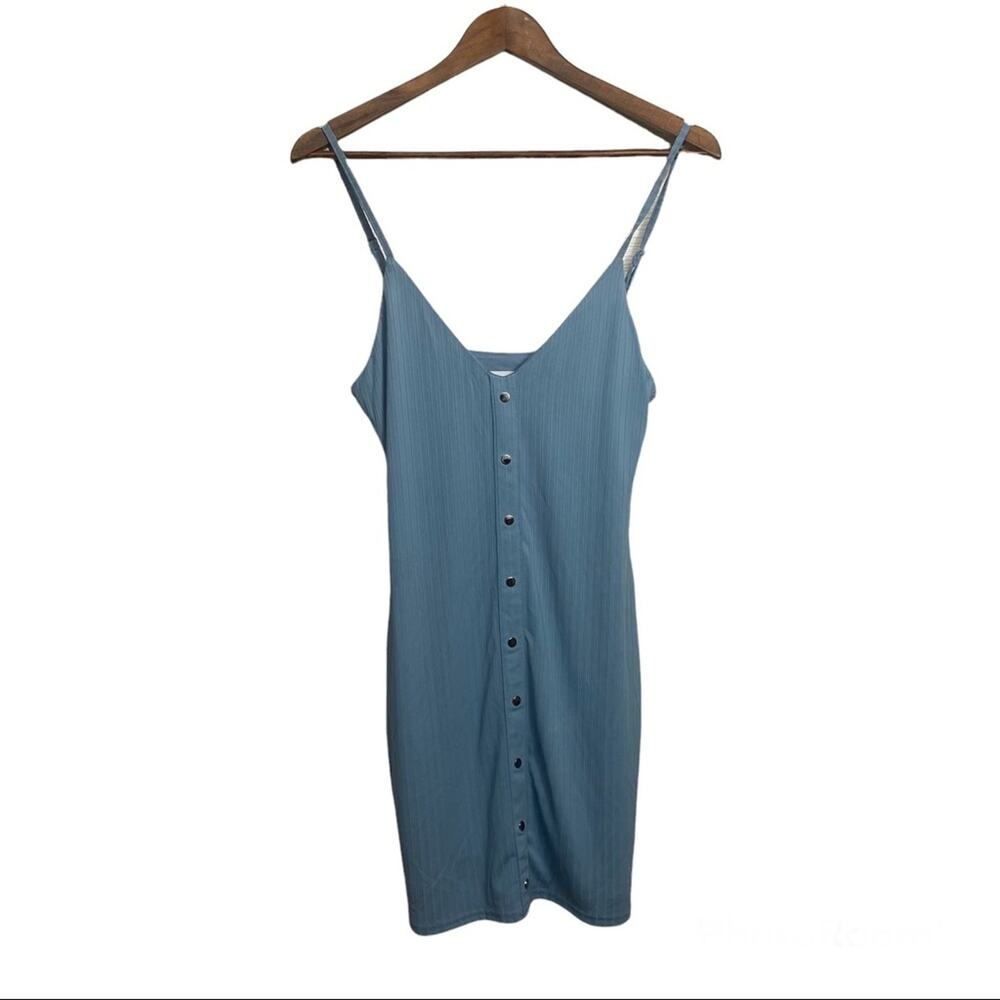 Superdown Revolve Ribbed light blue button front Dress Size Medium